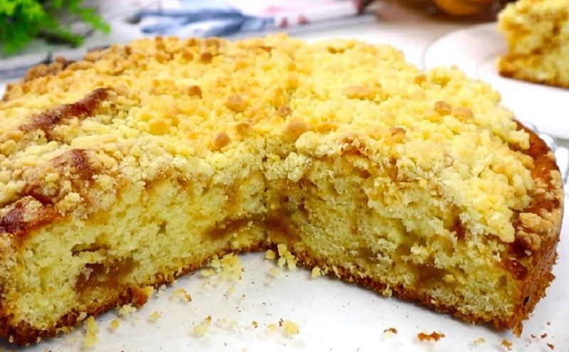 Песочный пирог за 30 минут: быстрый десерт для любого повода