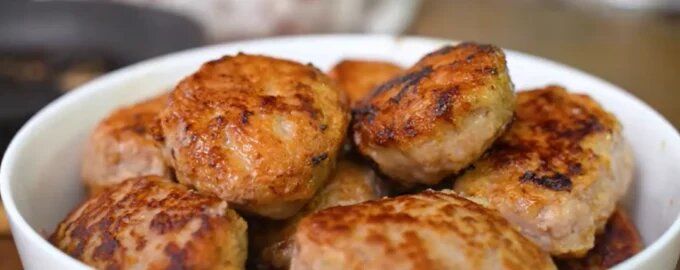 Секреты сочных котлет: как не допустить ошибок на кухне