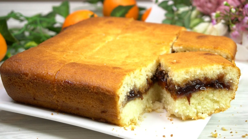 Вкусный манник с повидлом: простой рецепт для любого чаепития