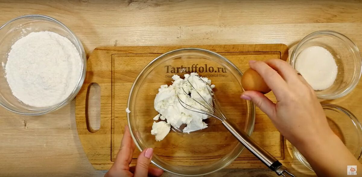 Ароматные творожные пирожки: простой и быстрый рецепт