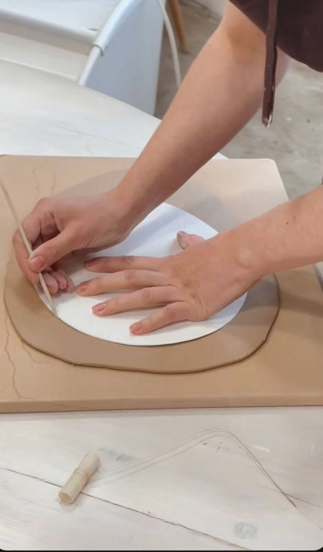 Откройте мир керамического волшебства с техникой лепки из пласта