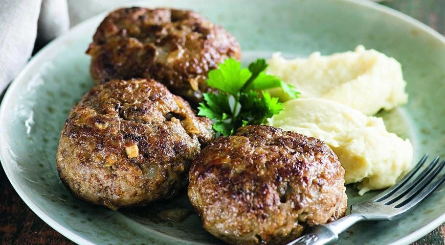 Сочные котлеты из говядины и свинины на сливках