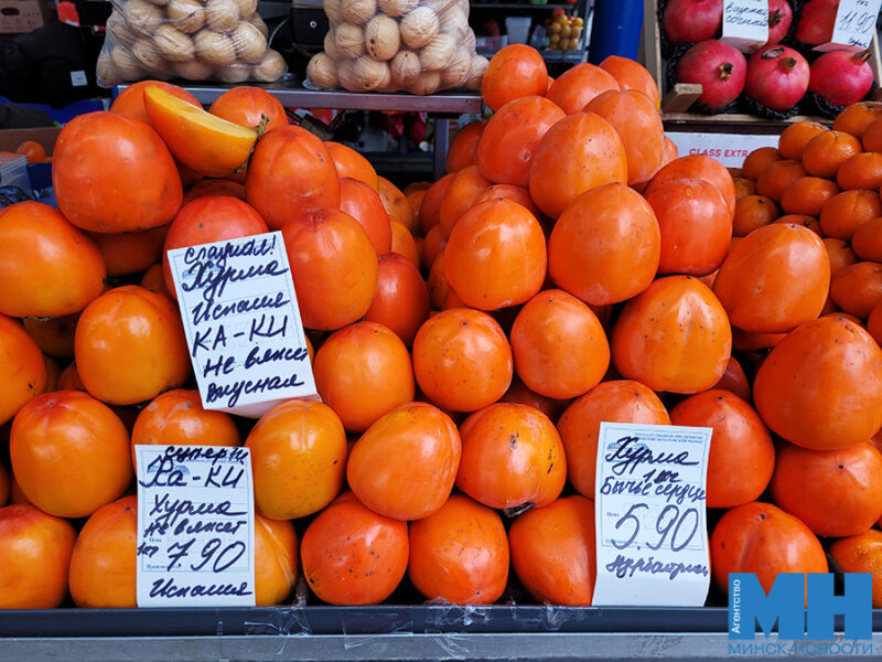 Оранжевый цвет сезона: какие фрукты и овощи выбрали покупатели на Комаровке