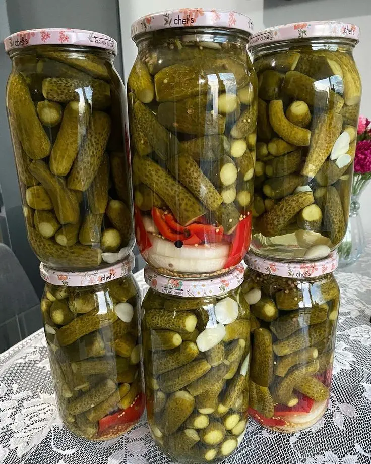 Уникальные маринованные огурцы с морковью и восточной ноткой