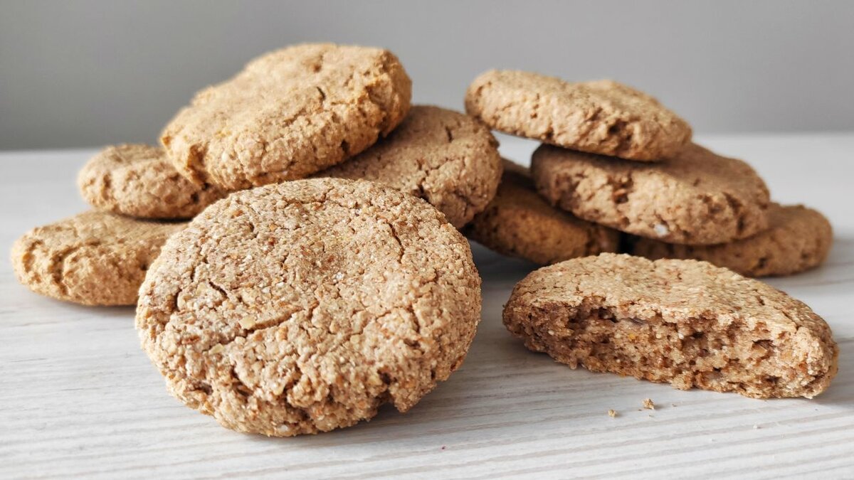 Нежное овсяное печенье без сахара и глютена: простой рецепт для здоровья