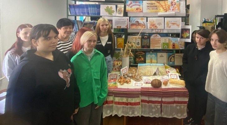 В Тарасовском техникуме отметили Международный день хлеба: праздник знаний и вкусов