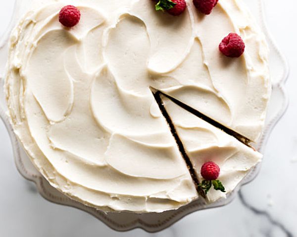 Легкий новогодний торт для детей: рецепт «Страна чудес»