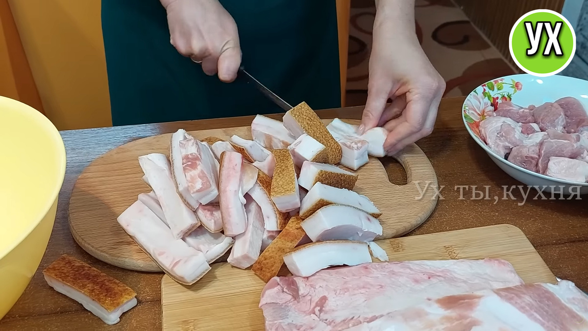 Простой и вкусный паштет из сала: в каждой баночке - много возможностей