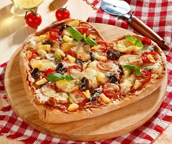 Романтические блюда к Дню всех влюбленных: 10 сердечных рецептов