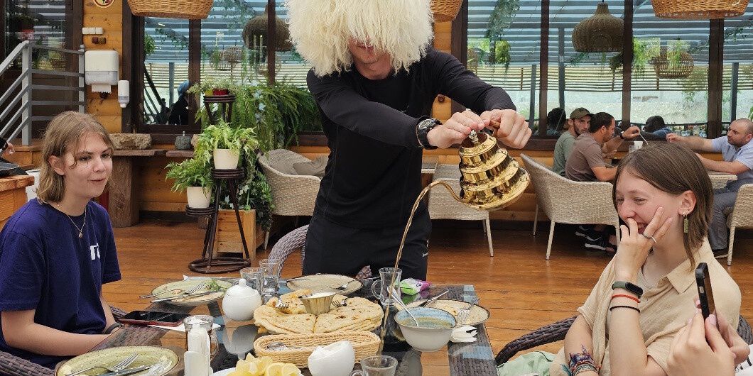 Кавказская кухня: 10 обязательных блюд и их уникальные особенности